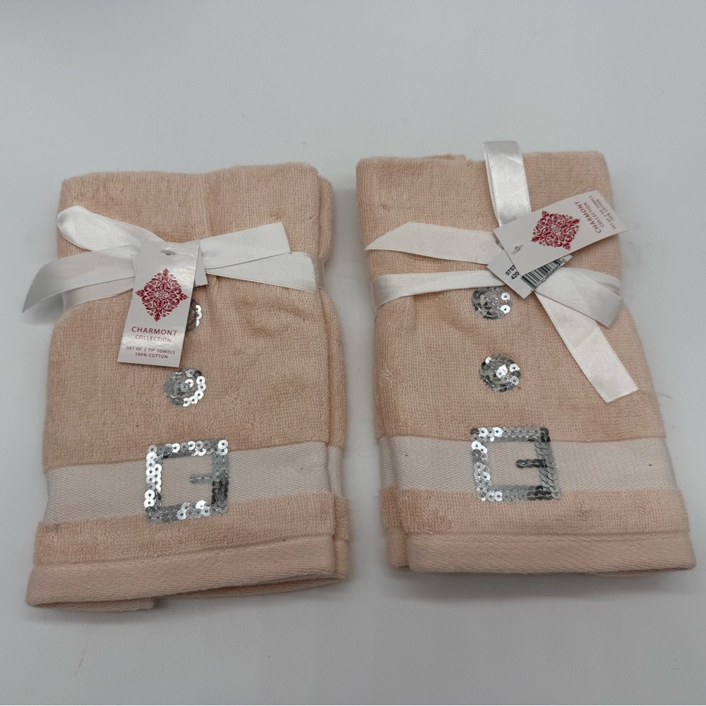 Charmont Collection 4 Tip Towels with Santa Christmas Silver Sequin Accents